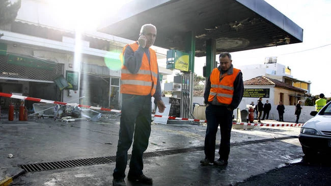 υναγερμός στο Γέρακα: Επίθεση με πυροβολισμούς σε πρατήριο υγρών καυσίμων